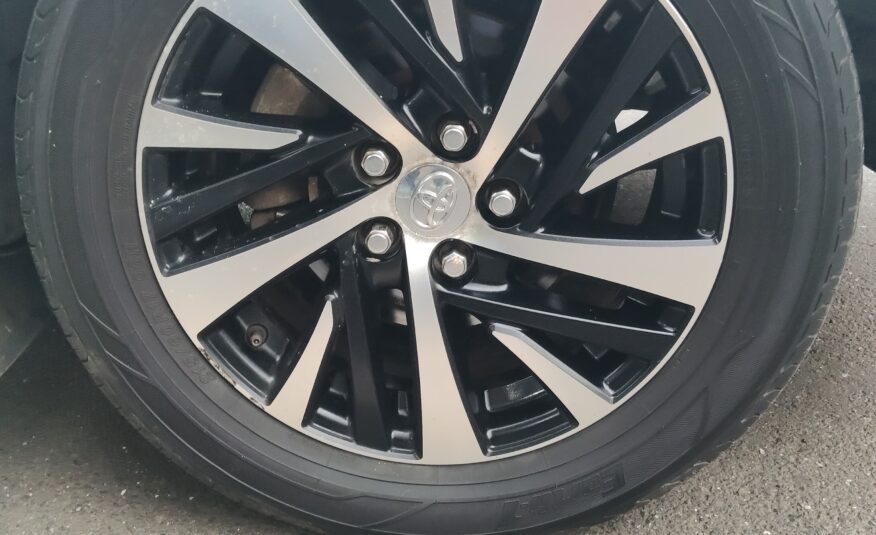 2012 Toyata Innova Crysta